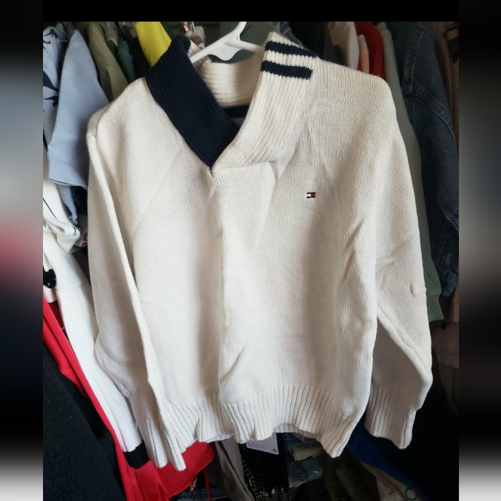 Sweaters - Picture 2 of 2